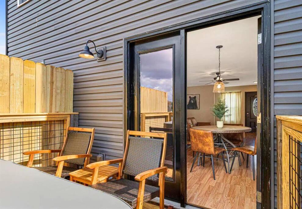 Willow Trace: Family Retreat, Hot Tub, Gaming! Pigeon Forge Eksteriør billede