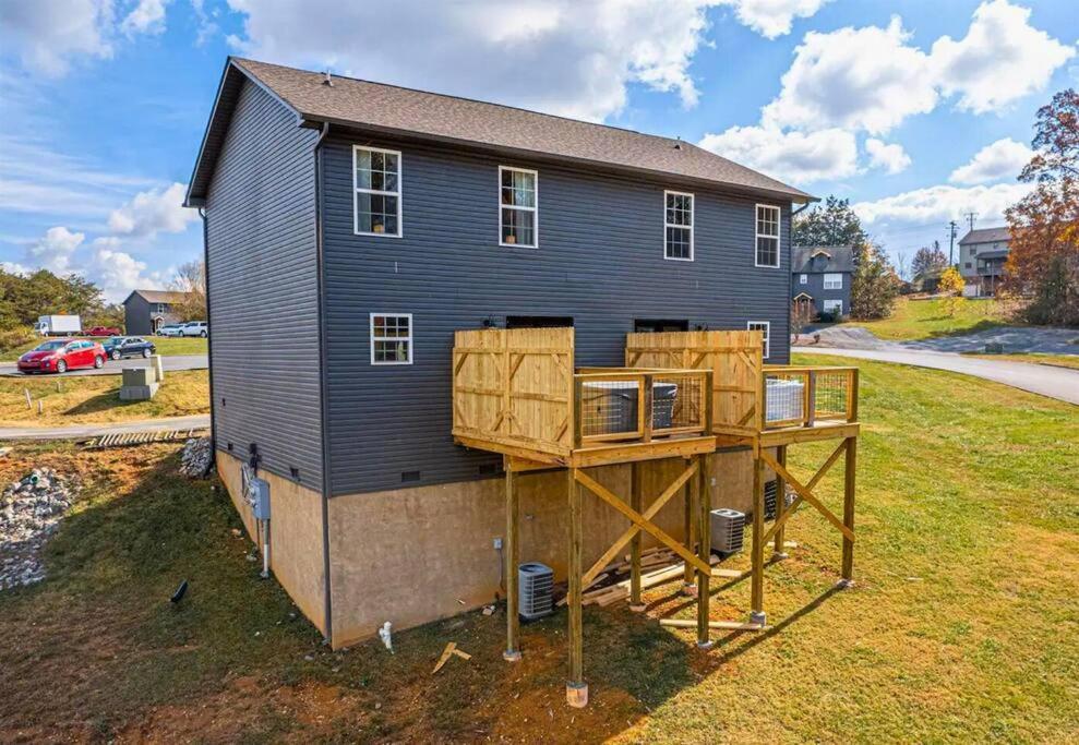 Willow Trace: Family Retreat, Hot Tub, Gaming! Pigeon Forge Eksteriør billede