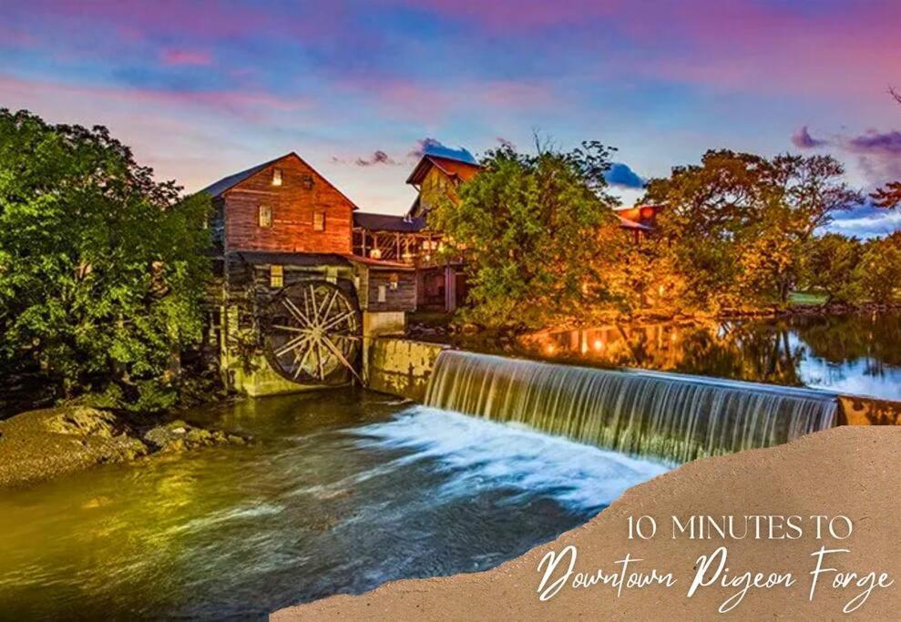 Willow Trace: Family Retreat, Hot Tub, Gaming! Pigeon Forge Eksteriør billede